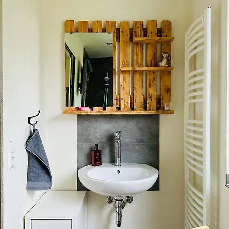 ☆gemuetliche 1-zimmerwohnung Mit Terrasse☆ * Rielingshausen