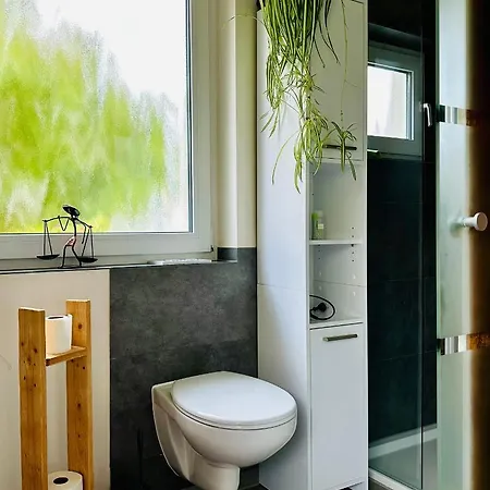 ☆gemuetliche 1-zimmerwohnung Mit Terrasse☆